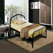 mimosa_black_bed