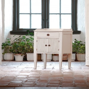 bedside_table___gustavian