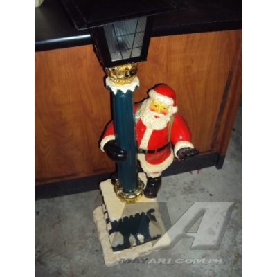 santa_lamp_post