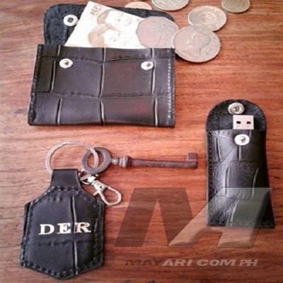 croco_personalized_leather_wallet_23